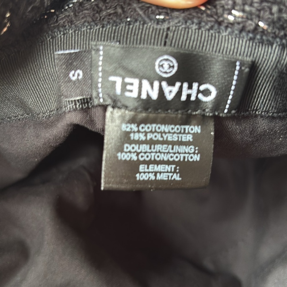 EUC CHANEL women’s bucket hat in black with silver metallic flecks size s - Picture 8 of 11